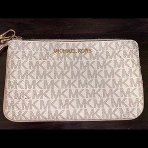 Michael Kors Wristlet